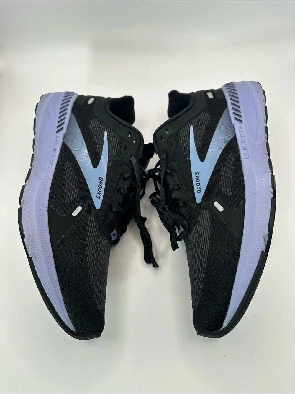 Brooks Launch 9 Women’s Running Shoes SIZE 9.5 Black w/ Blue Lavender